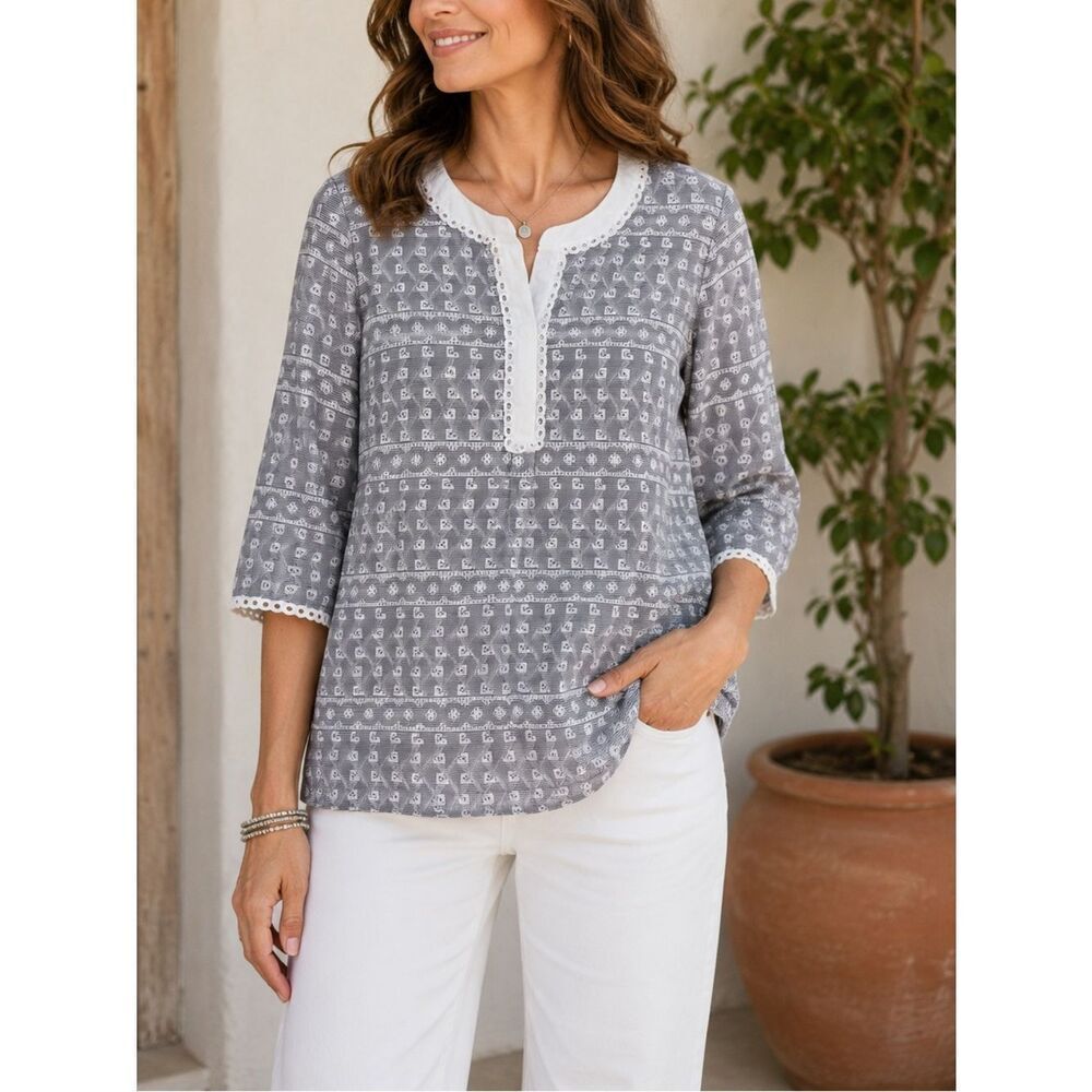 Sara Campbell White And Gray Embroidered Tunic Top Size L